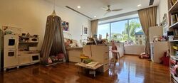 Harbourfront Avenue (D4), Terrace #552016391